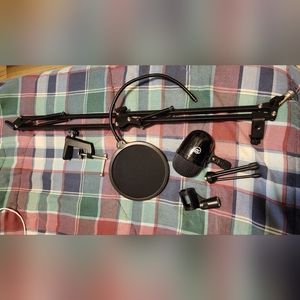 InnoGear Adjustable Mic Stand & Radioshack Desktop Microphone